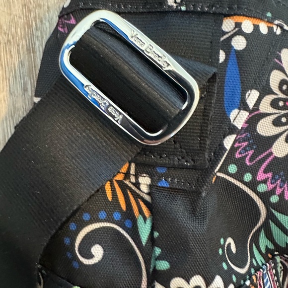 Vera Bradley Bandana Swirl BIG Laundry Bag Shoulder Strap Drawstring - Picture 4 of 13